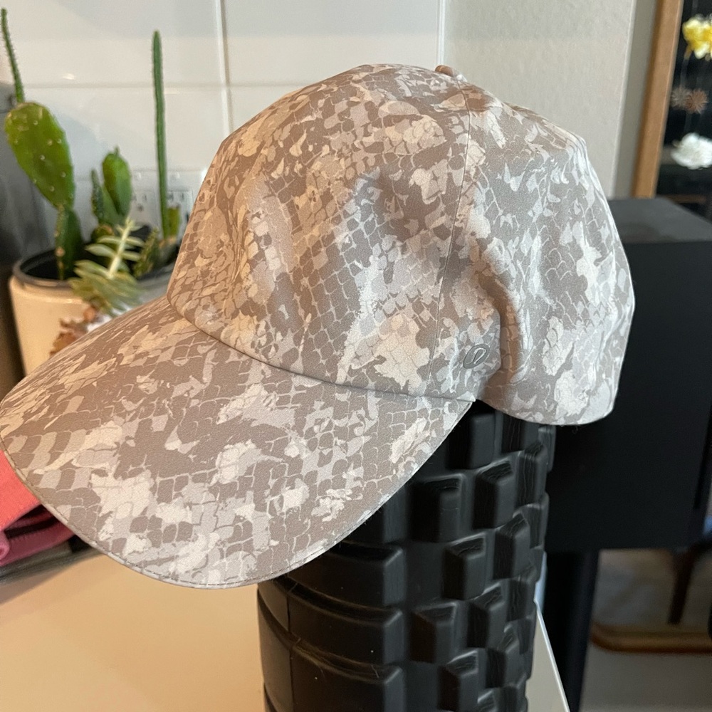 Like New Lululemon Running Hat